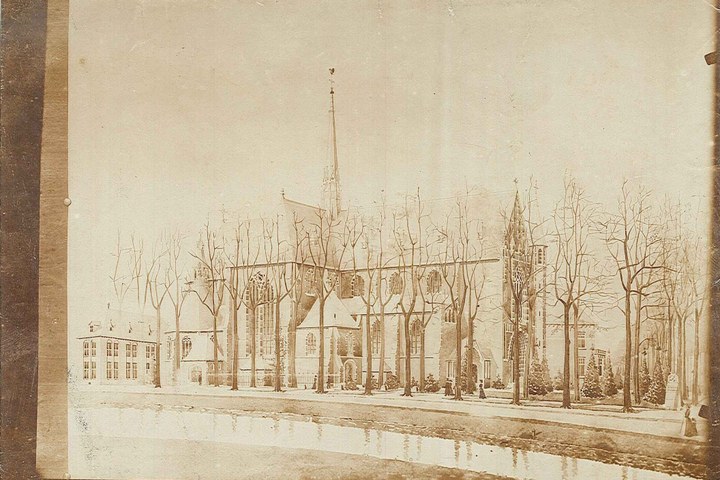 Foto van een kerk (Haagpoort) in Breda