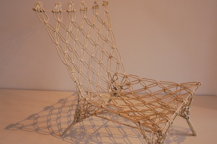 Knotted chair (geknoopte stoel)