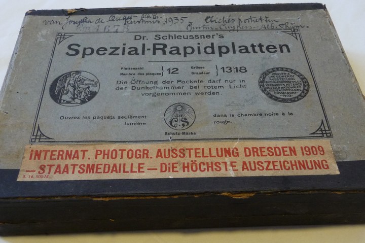 Doosje voor glasnegatieven: "Spezial-Rapidplatten".